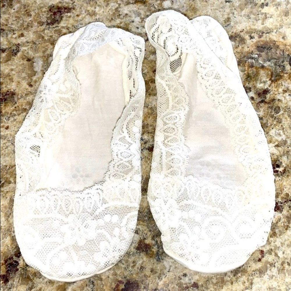 Ivory Lace Slipper